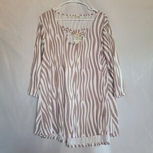 NWT Simply Noelle Beige White Animal Print 3/4 Sleeve Pullover Blouse Tunic L/XL